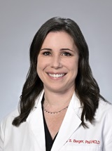 Dara Berger headshot